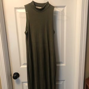Mikey and Joey - Olive Dress - Size Large